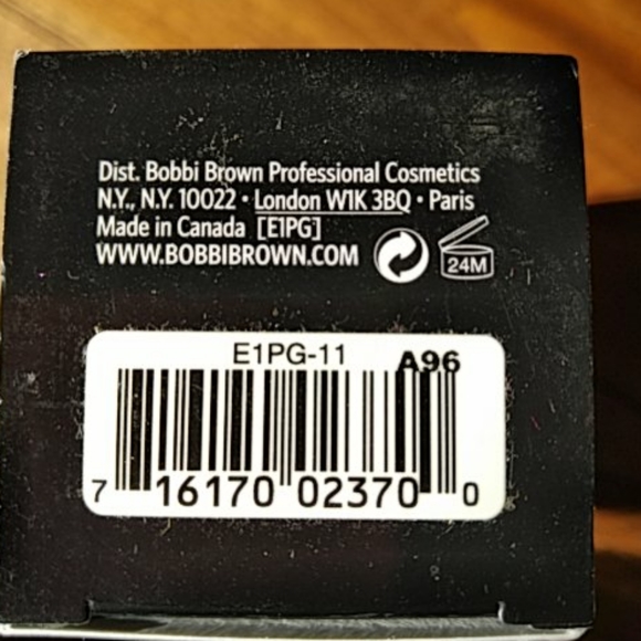 COPY - Bobbi Brown Moisture Rich Foundation - Picture 3 of 3